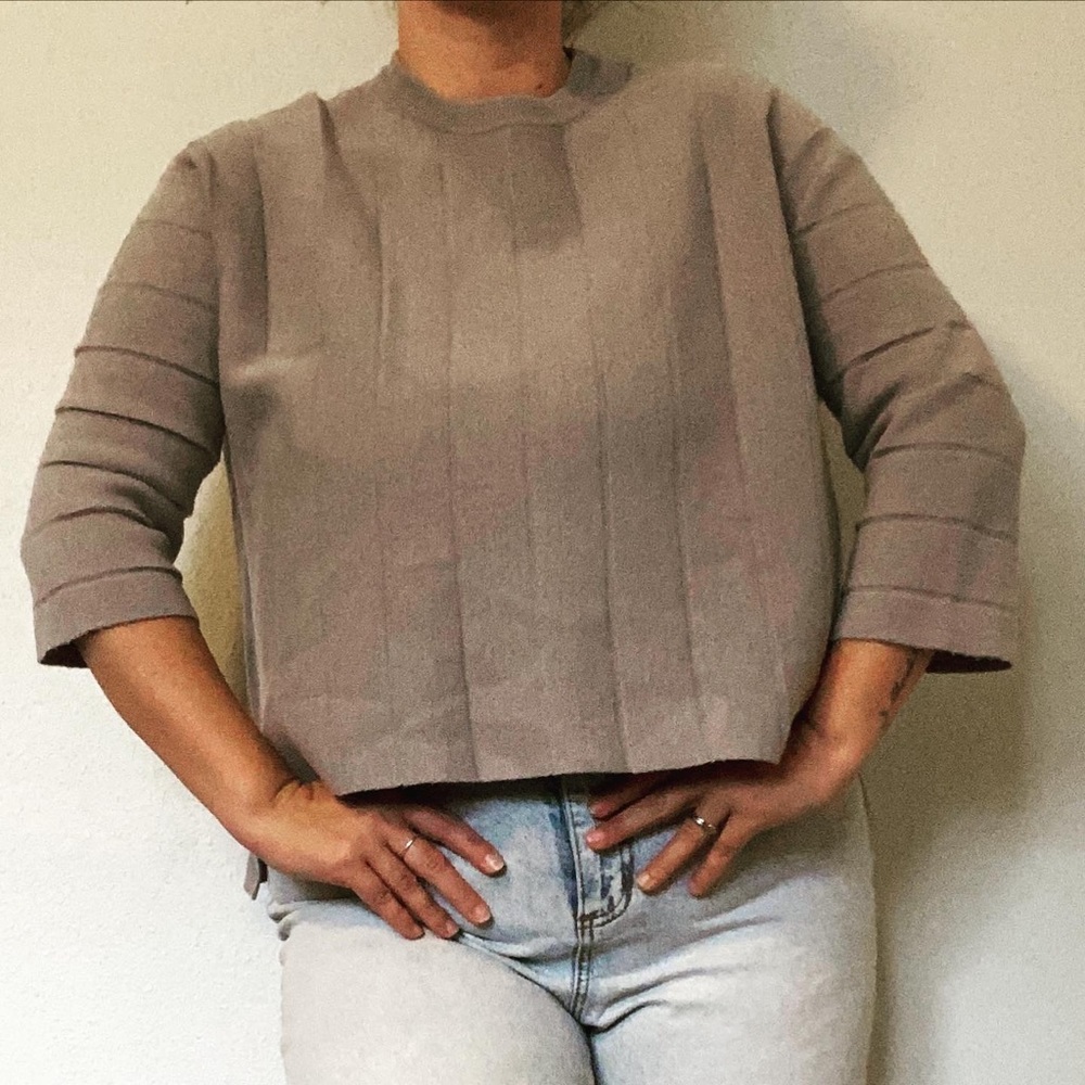 Basic Sweater with Stripe Detail